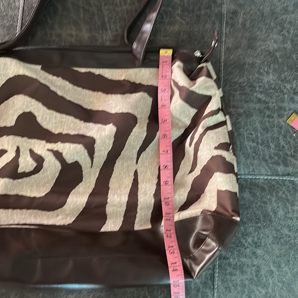 Brown Zebra Tote 🦓 - Picture 11 of 12